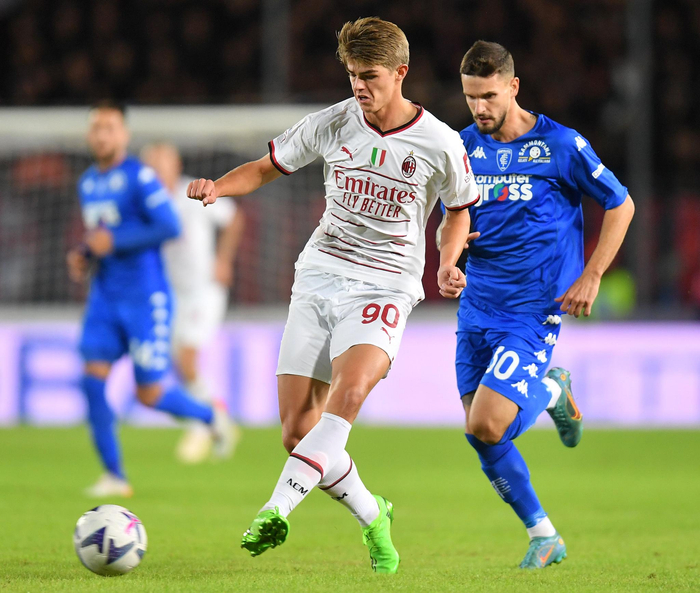 是指他们身 是指他们身