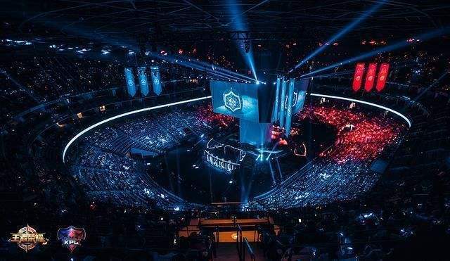 克六联赛的 克六联赛的