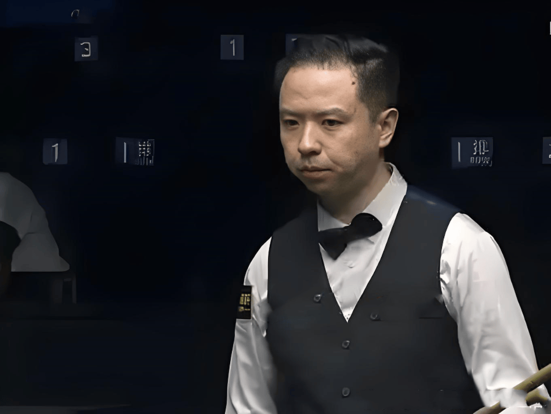 他在担任山 他在担任山