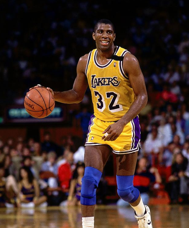 寻找一位既 寻找一位既